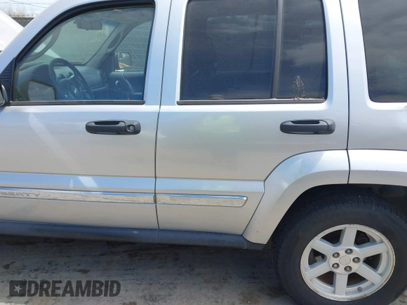 2006 Jeep Liberty Limited with VIN 1J4GK58KX6W221472, listed as a IAAI auction lot 42795155 with 186,972 mi miles and . Bid and sale history available at DreamBid. Image 6.