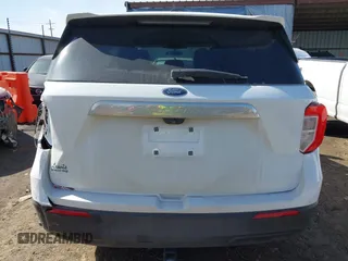 2024 Ford Explorer with VIN 1FMSK7BH4RGA25692, listed as a IAAI auction lot 41668390 with 13,706 mi miles. Bid and sale history available at carsss.com. Image 16.