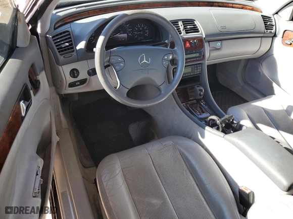 2001 Mercedes-Benz CLK-Class with VIN WDBLJ65G11F172991, listed as a Copart auction lot 82368104 with 138,194 mi miles and Salvage Title. Bid and sale history available at carsss.com. Image 8.