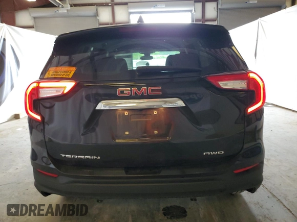 2022 GMC Terrain SLE z VIN 3GKALTEV7NL149666, wystawiony jako Copart lot #57522025 z przebiegiem 189 413 mil mil oraz Czysty tytuł • Clean title. Historia ofert i sprzedaży dostępna na DreamBid. Obrazek 6.