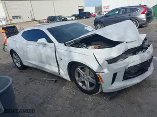 2016 Chevrolet Camaro 2LT with VIN 1G1FD1RS1G0190984, listed as a IAAI auction lot 41315669 with 88,561 mi miles. Bid and sale history available at carsss.com. Image 1.