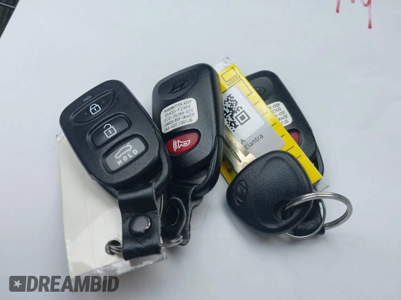 2019 Hyundai Elantra SE with VIN KMHD74LF9KU777191, listed as a IAAI auction lot 42135576 with 33,568 mi miles and . Bid and sale history available at DreamBid. Image 11.