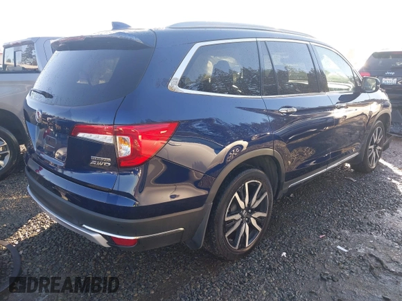 2022 Honda Pilot Touring 7-Passenger with VIN 5FNYF6H60NB043212, listed as a IAAI auction lot 41448994 with 41,660 mi miles. Bid and sale history available at carsss.com. Image 4.
