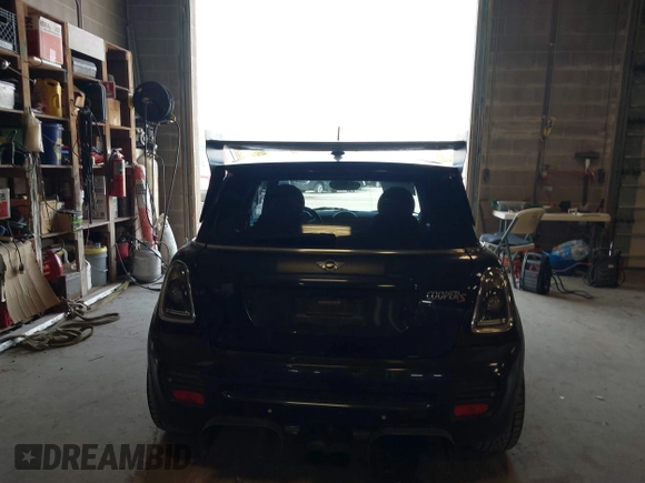 2008 MINI Hardtop S with VIN WMWMF73568TT87273, listed as a IAAI auction lot 41996859 with 107,671 mi miles and . Bid and sale history available at DreamBid. Image 17.