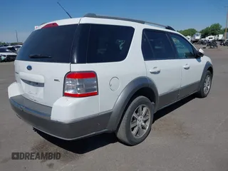 2008 Ford Taurus X SEL с VIN 1FMDK02W18GA00472, выставлен на аукционе IAAI как лот 42339407 с пробегом 236 212 миль миль и . История ставок и продаж доступна на DreamBid. Изображение 4.