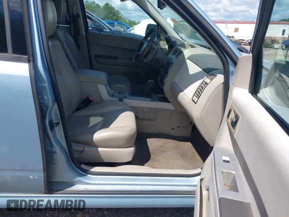 2008 Mercury Mariner Premier with VIN 4M2CU871X8KJ20395, listed as a IAAI auction lot 42166982 with 271,417 mi miles and . Bid and sale history available at DreamBid. Image 5.