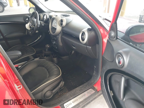 2012 MINI Countryman S with VIN WMWZC5C51CWL56989, listed as a IAAI auction lot 42195253 with 105,750 mi miles and . Bid and sale history available at DreamBid. Image 5.