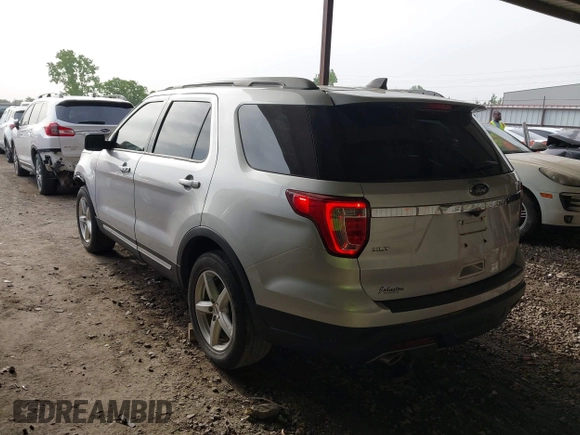 2018 Ford Explorer XLT с VIN 1FM5K7D83JGC26840, выставлен на аукционе IAAI как лот 42248170 с пробегом 128 599 миль миль и . История ставок и продаж доступна на DreamBid. Изображение 3.