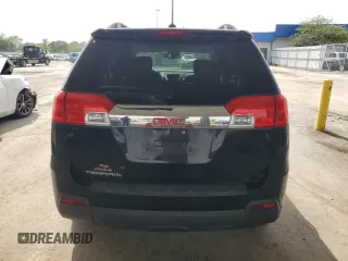 2015 GMC Terrain SLT z VIN 2GKALSEK9F6350054, wystawiony jako Copart lot #59152485 z przebiegiem 121 042 mil mil oraz Czysty tytuł • Clean title. Historia ofert i sprzedaży dostępna na DreamBid. Obrazek 6.