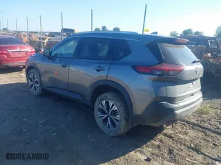 2021 Nissan Rogue SV with VIN 5N1AT3BA9MC849689, listed as a IAAI auction lot 40422405 with 28,525 mi miles. Bid and sale history available at carsss.com. Image 3.