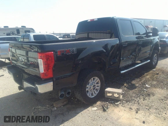 2018 Ford F-250 XL with VIN 1FT7W2BT9JEC40281, listed as a IAAI auction lot 36924236 with 107,612 mi miles and . Bid and sale history available at DreamBid. Image 4.