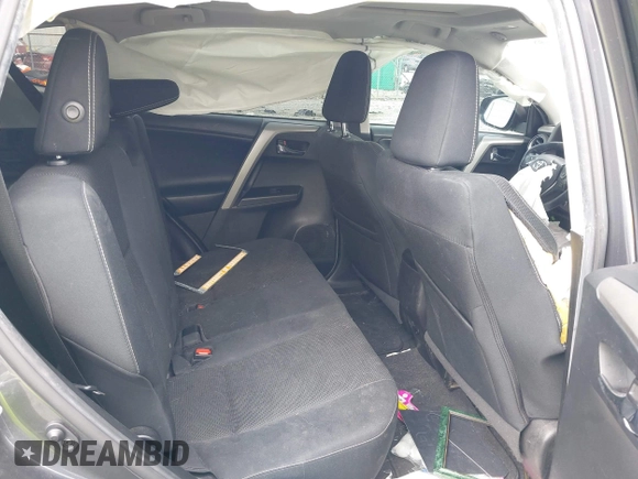 2018 Toyota RAV4 XLE z VIN 2T3WFREV8JW429188, wystawiony jako IAAI lot #42121963 z przebiegiem 133 462 mil mil oraz . Historia ofert i sprzedaży dostępna na DreamBid. Obrazek 8.