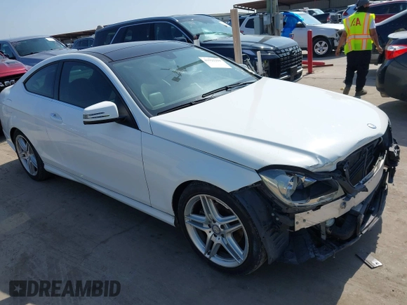 2013 Mercedes-Benz C 250 с VIN WDDGJ4HB2DG089470, выставлен на аукционе IAAI как лот 41925359 с пробегом 113 160 миль миль и . История ставок и продаж доступна на DreamBid. Изображение 1.