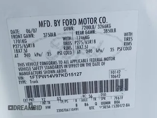 2007 Ford F-150 XLT with VIN 1FTPW14V97KD15127, listed as a IAAI auction lot 42058563 with 111,532 mi miles. Bid and sale history available at carsss.com. Image 9.