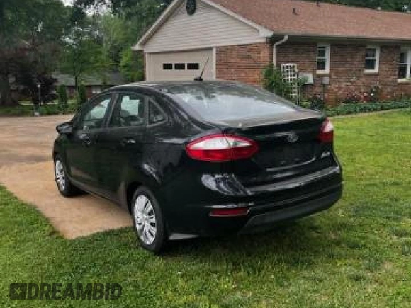 2016 Ford Fiesta S z VIN 3FADP4AJ8GM206305, wystawiony jako Copart lot #56752085 z przebiegiem 145 831 mil mil oraz Szkoda całkowita • Salvage title. Historia ofert i sprzedaży dostępna na DreamBid. Obrazek 3.