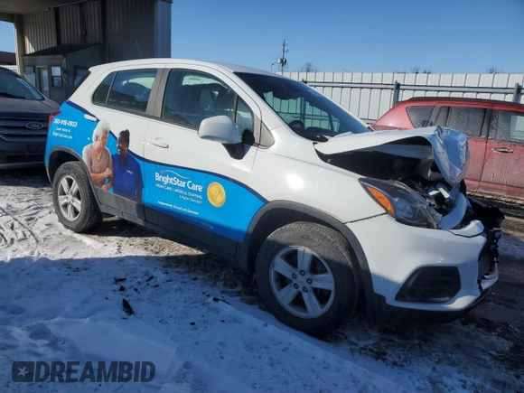 2017 Chevrolet Trax LS with VIN KL7CJNSB4HB128650, listed as a Copart auction lot 46163455 with 61,652 mi miles and Salvage Title. Bid and sale history available at carsss.com. Image 4.