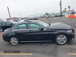 2019 Mercedes-Benz C 300 with VIN 55SWF8DBXKU302515, listed as a IAAI auction lot 42487124 with Not provided miles and . Bid and sale history available at DreamBid. Image 13.