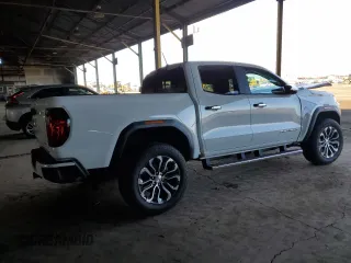 2024 GMC Canyon 4WD Denali with VIN 1GTP6FEK1R1221334, listed as a Copart auction lot 45664335 with 9,184 mi miles and Salvage Title. Bid and sale history available at carsss.com. Image 3.