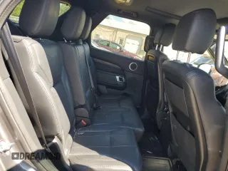 2019 Land Rover Discovery HSE with VIN SALRR2RVXK2406889, listed as a Copart auction lot 70643184 with Not Provided miles and Salvage Title. Bid and sale history available at carsss.com. Image 10.