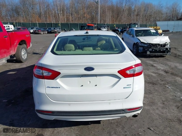 2014 Ford Fusion SE with VIN 3FA6P0HD6ER106415, listed as a IAAI auction lot 41689698 with 125,421 mi miles. Bid and sale history available at carsss.com. Image 16.