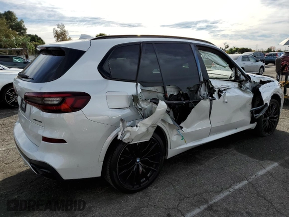 2022 BMW X5 sDrive40i with VIN 5UXCR4C09N9J12478, listed as a Copart auction lot 68438982 with 13,107 mi miles. Bid and sale history available at carsss.com. Image 3.