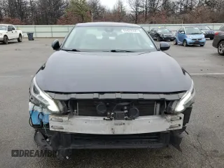 2019 Nissan Altima SL with VIN 1N4BL4EW4KC178926, listed as a Copart auction lot 84023544 with 68,031 mi miles and Salvage Title. Bid and sale history available at DreamBid. Image 5.
