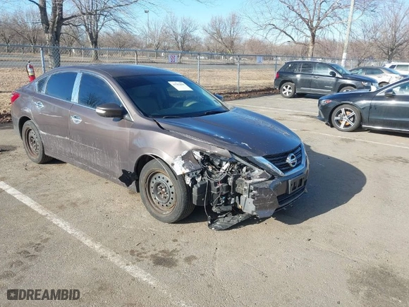2017 Nissan Altima 2.5 SR with VIN 1N4AL3AP9HC133798, listed as a IAAI auction lot 41582890 with 57,440 mi miles. Bid and sale history available at carsss.com. Image 1.