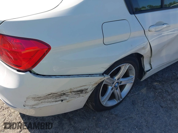 2014 BMW 3 Series 328i with VIN WBA3A5C58EF605108, listed as a IAAI auction lot 42129770 with 169,924 mi miles and . Bid and sale history available at DreamBid. Image 17.
