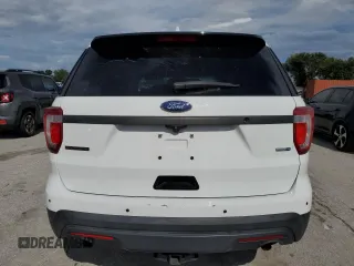 2016 Ford Utility Police Interceptor with VIN 1FM5K8AR4GGA27954, listed as a Copart auction lot 66463304 with 136,857 mi miles and Non Repairable. Bid and sale history available at carsss.com. Image 6.