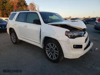 2024 Toyota 4Runner TRD Sport with VIN JTEAU5JR2R5305577, listed as a Copart auction lot 83176004 with 19,191 mi miles and Salvage Title. Bid and sale history available at carsss.com. Image 4.