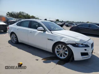 2019 Jaguar XF 25t Premium with VIN SAJBD4FX4KCY79434, listed as a Copart auction lot 74850564 with 32,337 mi miles and Salvage Title. Bid and sale history available at carsss.com. Image 4.