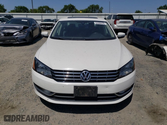 2013 Volkswagen Passat SEL Premium z VIN 1VWCH7A38DC039377, wystawiony jako Copart lot #54396435 z przebiegiem 111 925 mil mil oraz Szkoda całkowita • Salvage title. Historia ofert i sprzedaży dostępna na DreamBid. Obrazek 5.
