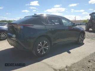 2024 Toyota bZ4X XLE z VIN JTMABACAXRA088300, wystawiony jako Copart lot #55844025 z przebiegiem 369 mil mil oraz Szkody całkowita. Historia ofert i sprzedaży dostępna na DreamBid. Obrazek 3.