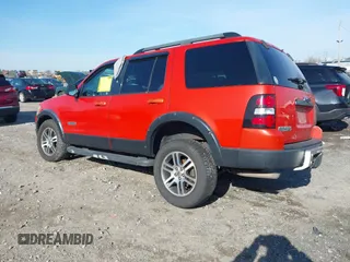 2007 Ford Explorer XLT with VIN 1FMEU73E37UA86705, listed as a IAAI auction lot 41943863 with Not Provided miles. Bid and sale history available at carsss.com. Image 3.