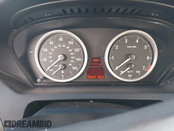 2006 BMW 6 Series 650Ci with VIN WBAEH13406CR50897, listed as a IAAI auction lot 41237283 with 98,027 mi miles. Bid and sale history available at carsss.com. Image 7.