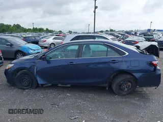 2017 Toyota Camry XLE with VIN 4T1BF1FK9HU656512, listed as a IAAI auction lot 39582213 with 89,550 mi miles. Bid and sale history available at carsss.com. Image 14.