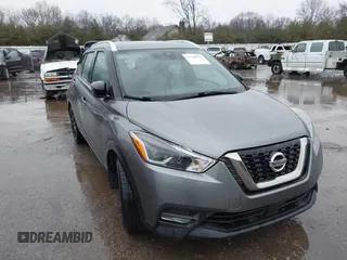 2020 Nissan Kicks SR with VIN 3N1CP5DV0LL575186, listed as a IAAI auction lot 41188294 with 110,064 mi miles. Bid and sale history available at carsss.com. Image 1.