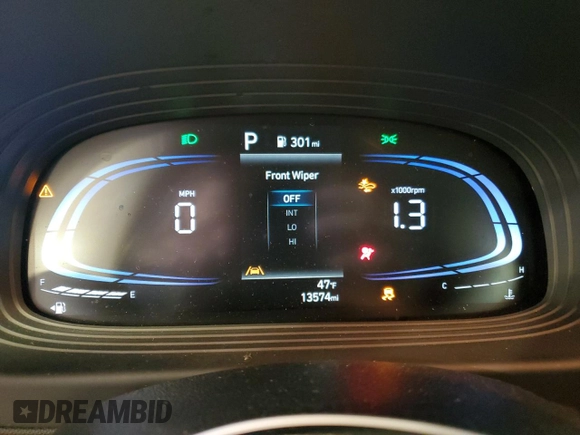 2024 Hyundai Venue SEL with VIN KMHRC8A33RU297000, listed as a Copart auction lot 44927355 with 13,574 mi miles and Salvage Title. Bid and sale history available at DreamBid. Image 9.