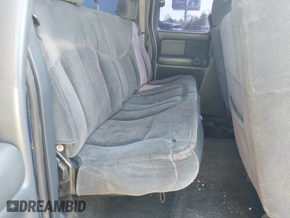 2002 Chevrolet Silverado 1500 LS with VIN 2GCEC19V121311140, listed as a IAAI auction lot 42038512 with 216,228 mi miles and . Bid and sale history available at DreamBid. Image 8.