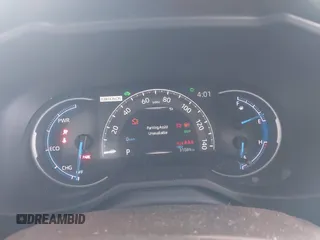 2021 Toyota RAV4 Hybrid XSE z VIN 4T3E6RFV2MU007724, wystawiony jako IAAI lot #42213345 z przebiegiem 31 089 mil mil oraz . Historia ofert i sprzedaży dostępna na DreamBid. Obrazek 7.