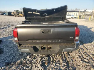 2020 Toyota Tacoma SR5 z VIN 3TMCZ5AN2LM309531, wystawiony jako Copart lot #46415625 z przebiegiem 124 426 mil mil oraz Szkoda całkowita • Salvage title. Historia ofert i sprzedaży dostępna na DreamBid. Obrazek 6.