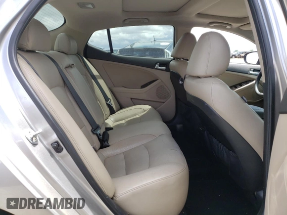 2014 Kia Optima EX z VIN 5XXGN4A7XEG343052, wystawiony jako Copart lot #56757305 z przebiegiem 210 678 mil mil oraz Tytuł czysty. Historia ofert i sprzedaży dostępna na DreamBid. Obrazek 10.