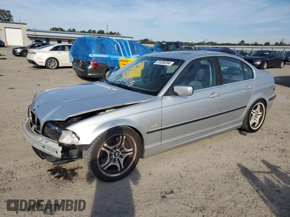 2001 BMW 3 Series 330i with VIN WBAAV53451FT02042, listed as a Copart auction lot 81005284 with 152,657 mi miles and Salvage Title. Bid and sale history available at carsss.com. Image 1.