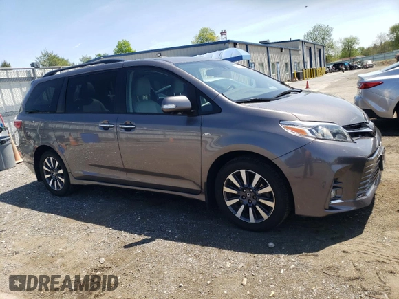 2018 Toyota Sienna XLE z VIN 5TDDZ3DC2JS200440, wystawiony jako Copart lot #54731805 z przebiegiem 80 636 mil mil oraz Szkoda całkowita • Salvage title. Historia ofert i sprzedaży dostępna na DreamBid. Obrazek 4.