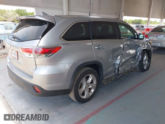 2015 Toyota Highlander Limited with VIN 5TDYKRFH4FS084294, listed as a IAAI auction lot 42588040 with 86,853 mi miles and . Bid and sale history available at DreamBid. Image 4.
