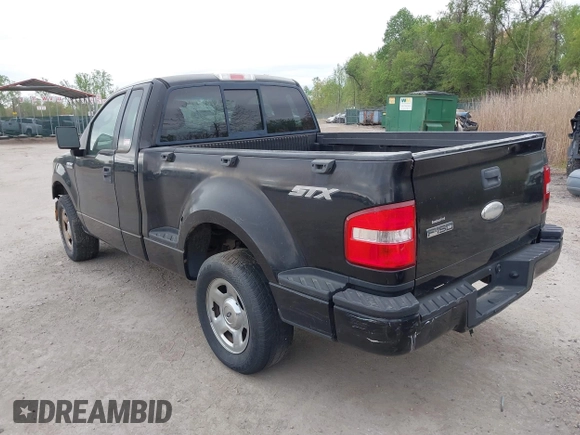 2006 Ford F-150 STX with VIN 1FTRF02286KB61326, listed as a IAAI auction lot 42085410 with 173,132 mi miles. Bid and sale history available at carsss.com. Image 3.