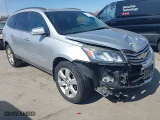 2016 Chevrolet Traverse LT with VIN 1GNKRGKD2GJ313750, listed as a IAAI auction lot 41787191 with 188,845 mi miles. Bid and sale history available at carsss.com. Image 1.