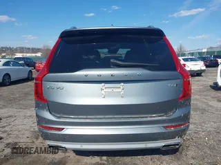 2018 Volvo XC90 Momentum with VIN YV4A22PK6J1386904, listed as a IAAI auction lot 41871000 with 58,955 mi miles. Bid and sale history available at carsss.com. Image 15.