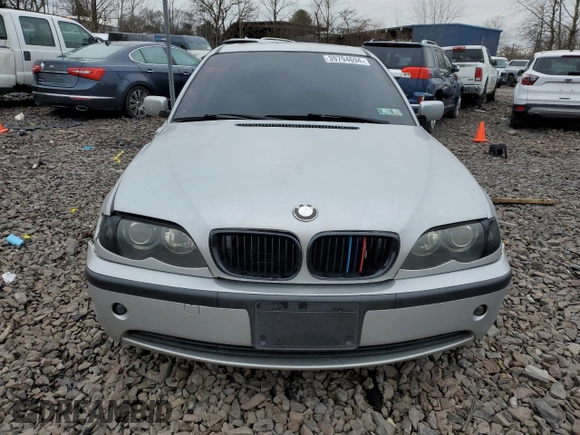 2005 BMW 3 Series 325xi with VIN WBAEU33465PR18048, listed as a Copart auction lot 72245724 with 183,700 mi miles and Salvage Title. Bid and sale history available at carsss.com. Image 5.