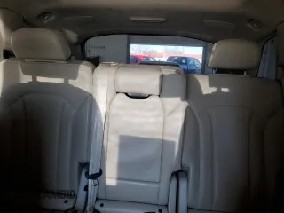 2017 Audi Q7 Prestige z VIN WA1VAAF70HD047931, wystawiony jako Copart lot #48360985 z przebiegiem 113 562 mil mil oraz Szkoda całkowita • Salvage title. Historia ofert i sprzedaży dostępna na DreamBid. Obrazek 10.